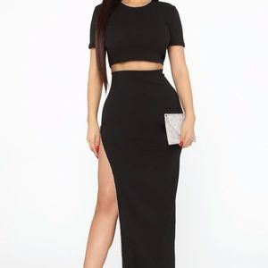 2 Piece Black Skirt Set / Slit Skirt - FASHION NOVA